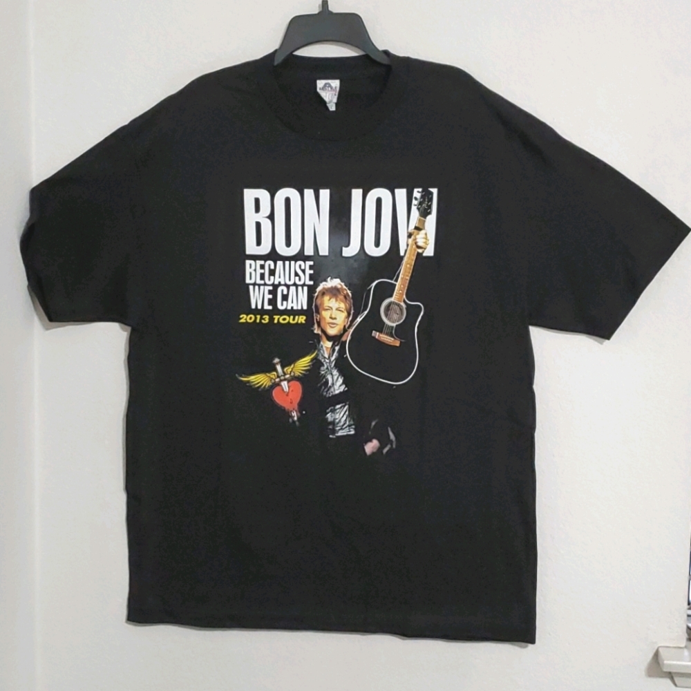 BON JOVI 'Because We Can' 2013 Tour NWOT XL concert tee black short sleeve